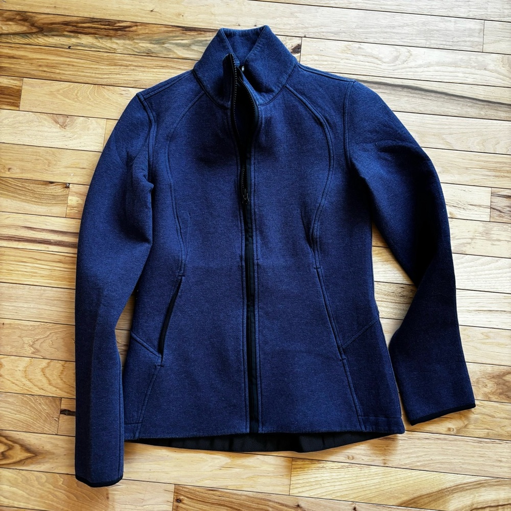 Lululemon InSculpt jacket